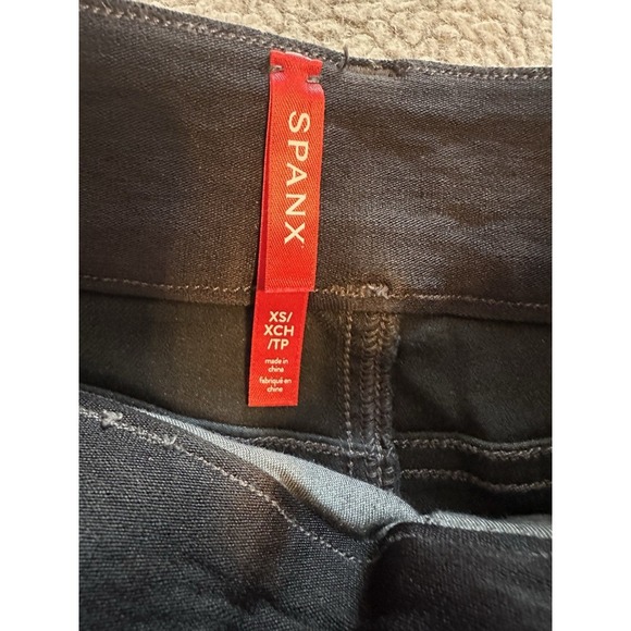 Spanx Cargo Skinny Pants XS Black Stretch Twill High Rise – NWT - Picture 7 of 8